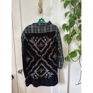 Democracy women’s size large embroidered flannel shirt